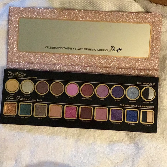 Makeup - Picture 2 of 5